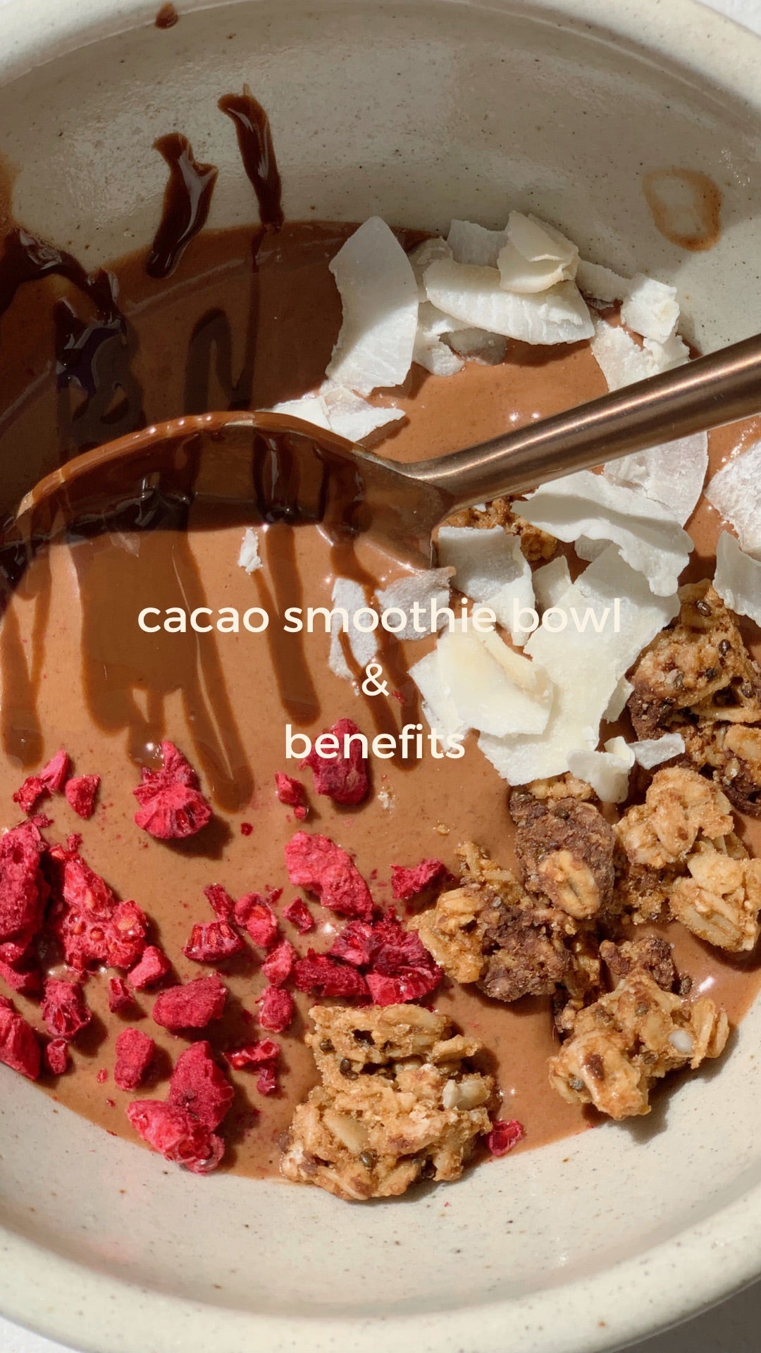 Cacao smoothie bowl